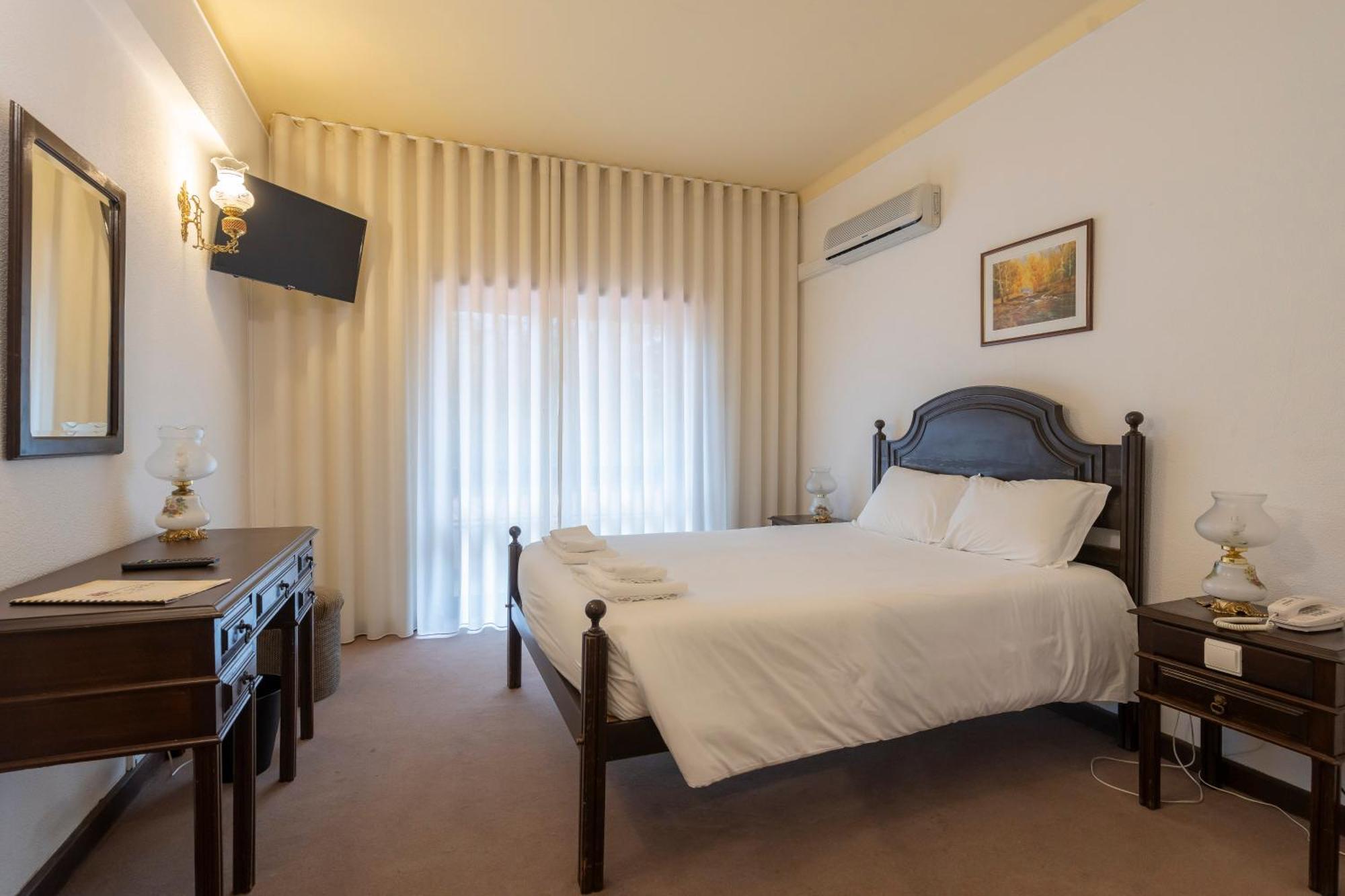 Lavanda Hotel Mira Serra Celorico Da Beira Buitenkant foto